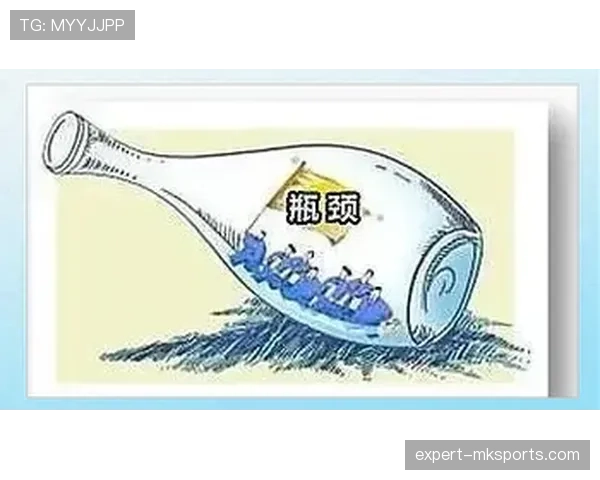 阿尔瓦雷斯在欧战强强对话中的表现瓶颈与突破路径 阿尔瓦雷斯在欧战强强对话中的表现瓶颈与突破路径